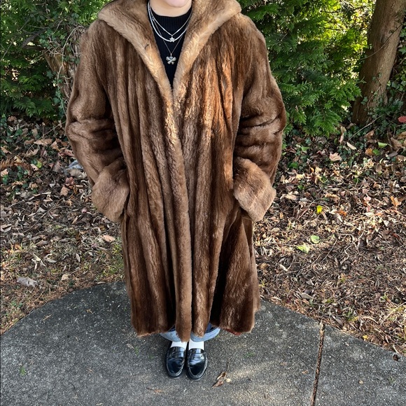 Luxurious Rabbit Fur Coat - Picture 2 of 15